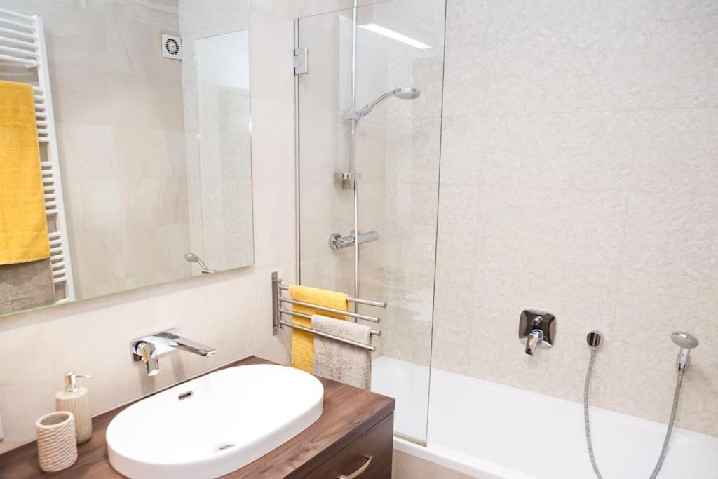 Liszt Apartman Дьёр Экстерьер фото