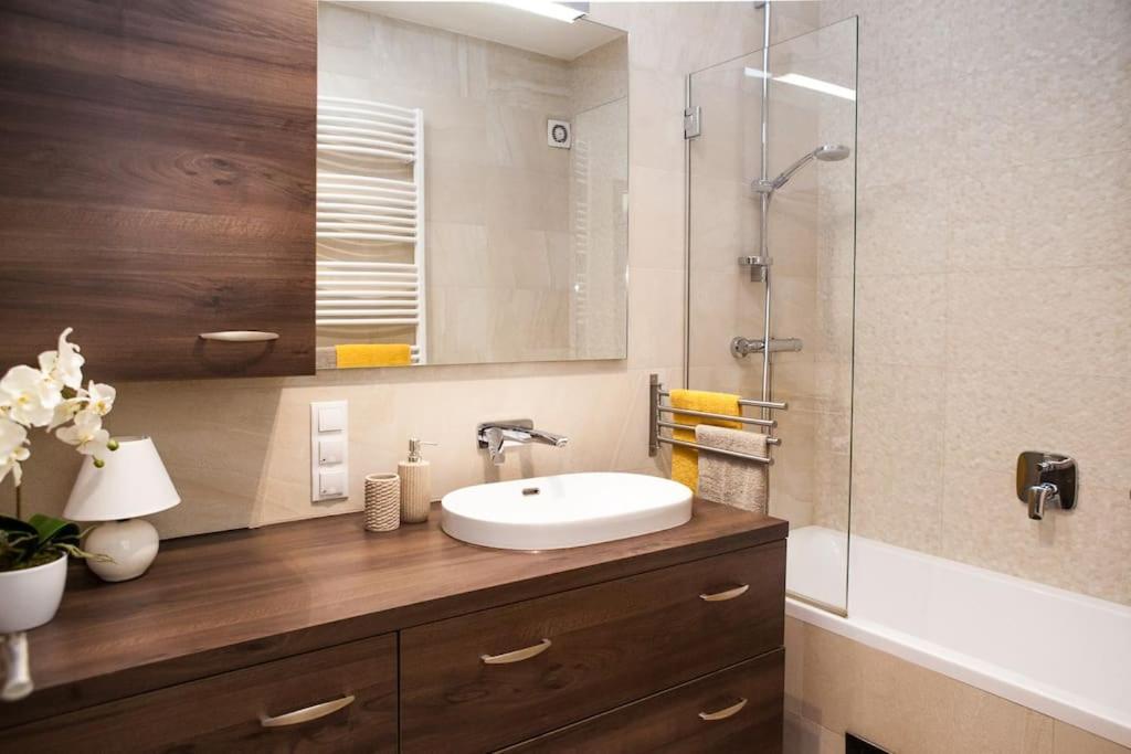 Liszt Apartman Дьёр Экстерьер фото